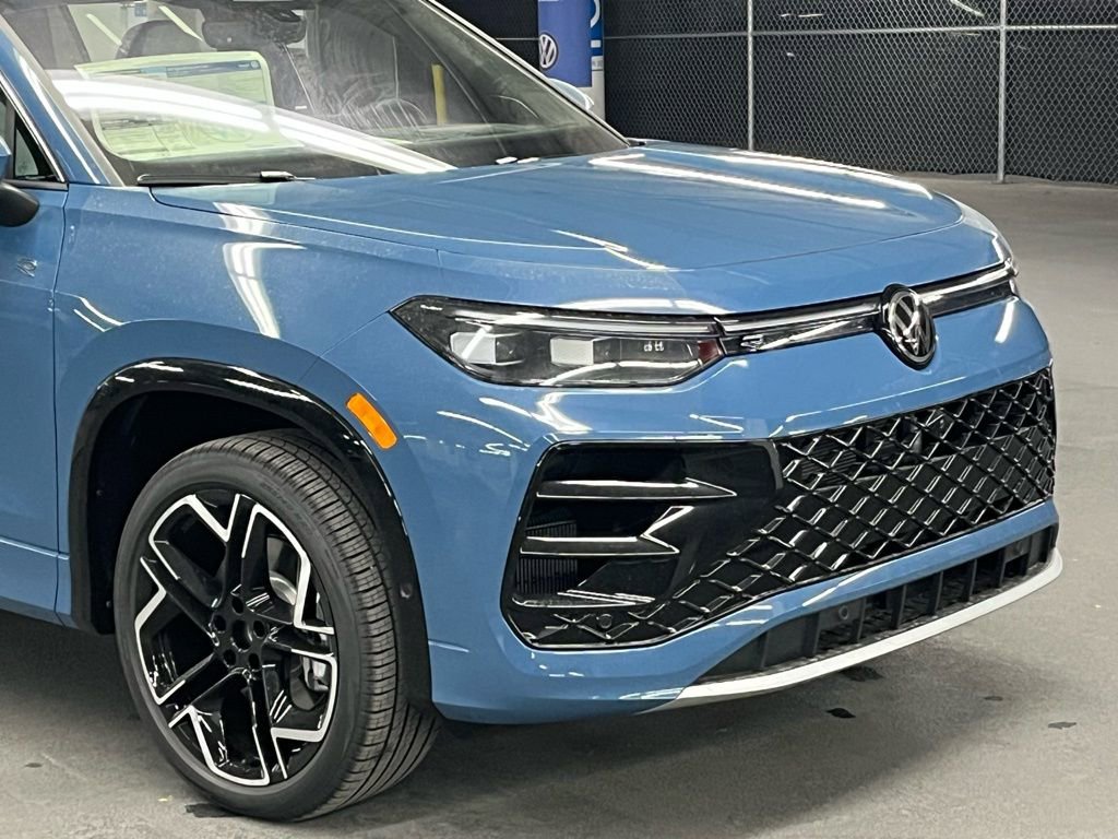 New 2026 Volkswagen Tiguan SEL R-Line image 44