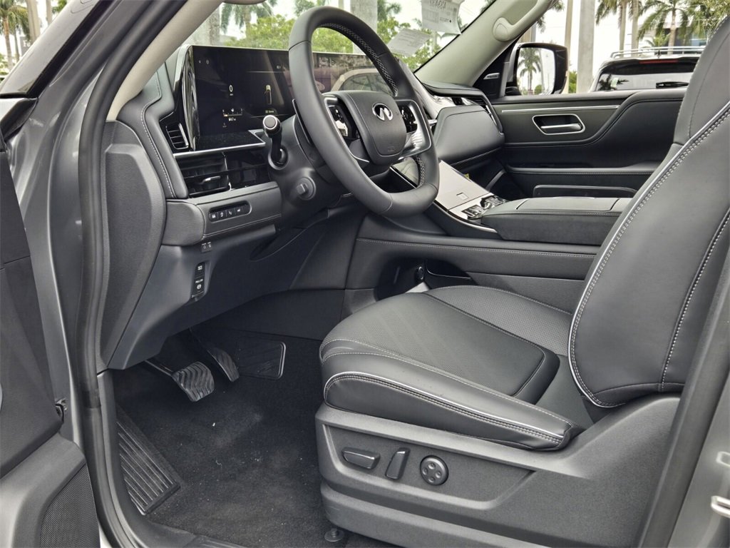 New 2026 INFINITI QX80 Luxe image 13