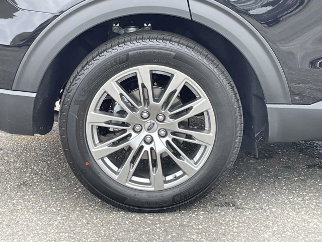 New 2026 Ford Explorer Platinum RWD image 7