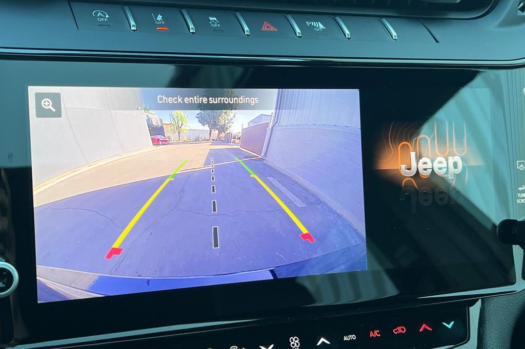 New 2026 Jeep Grand Cherokee Limited w/ Limited Altitude Package image 20