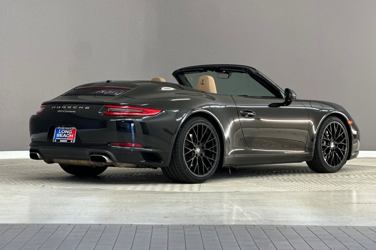 Used 2017 Porsche 911 Carrera RWD image 9