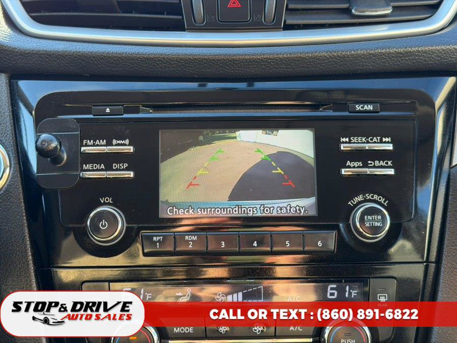 Used 2015 Nissan Rogue SV AWD/4WD image 12
