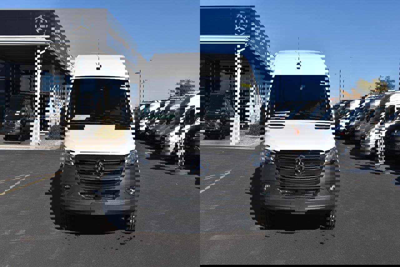 New 2025 Mercedes-Benz Sprinter 2500 image 2