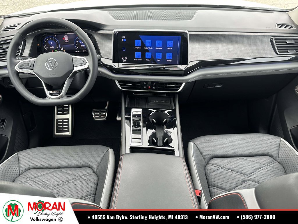 Certified 2025 Volkswagen Atlas Peak Edition SE AWD/4WD image 15