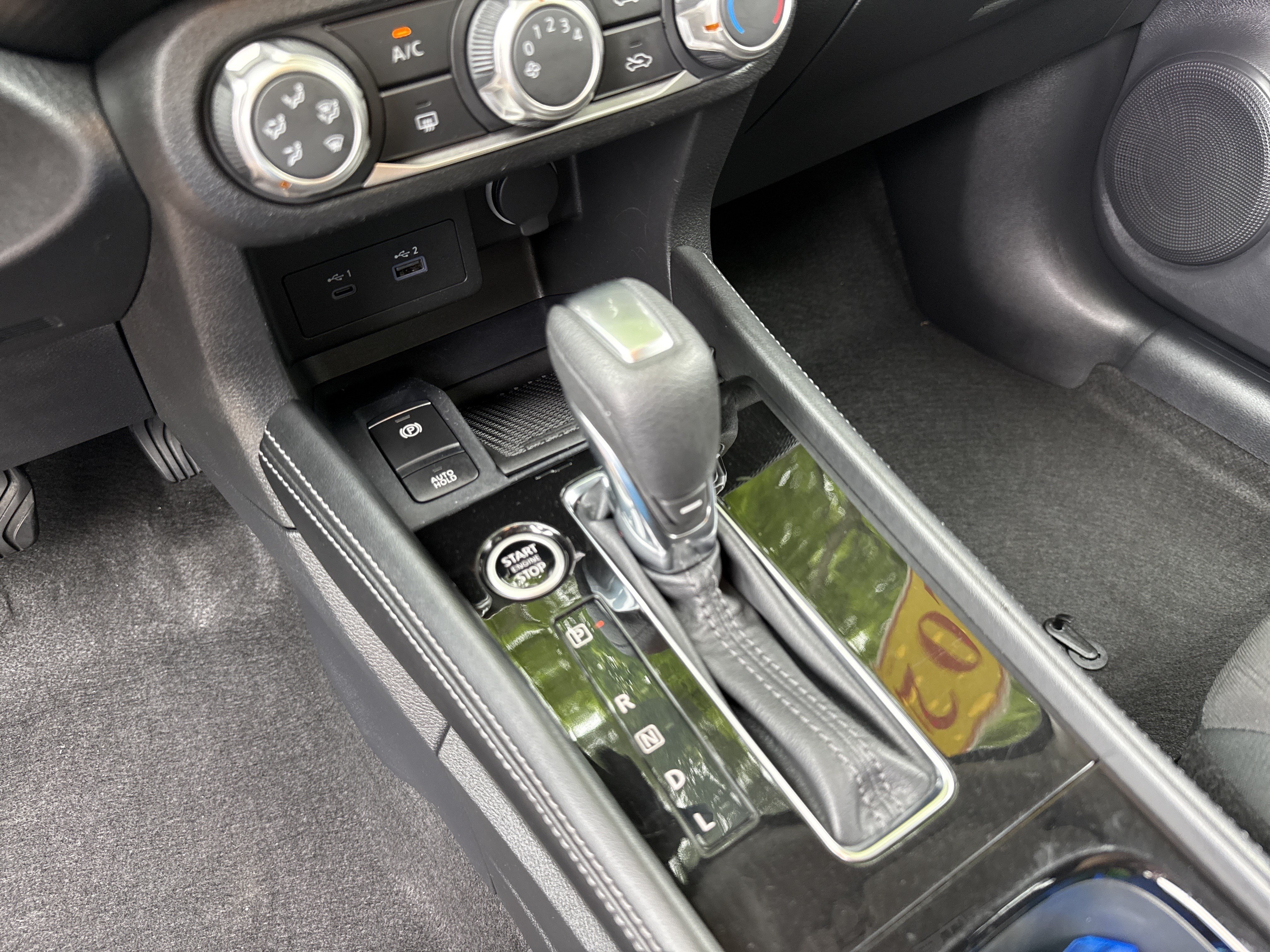 Used 2023 Nissan Kicks SV FWD image 28