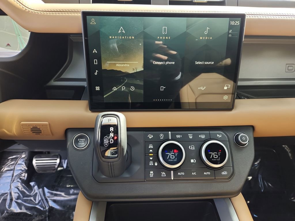 New 2025 Land Rover Defender 130 V8 image 15
