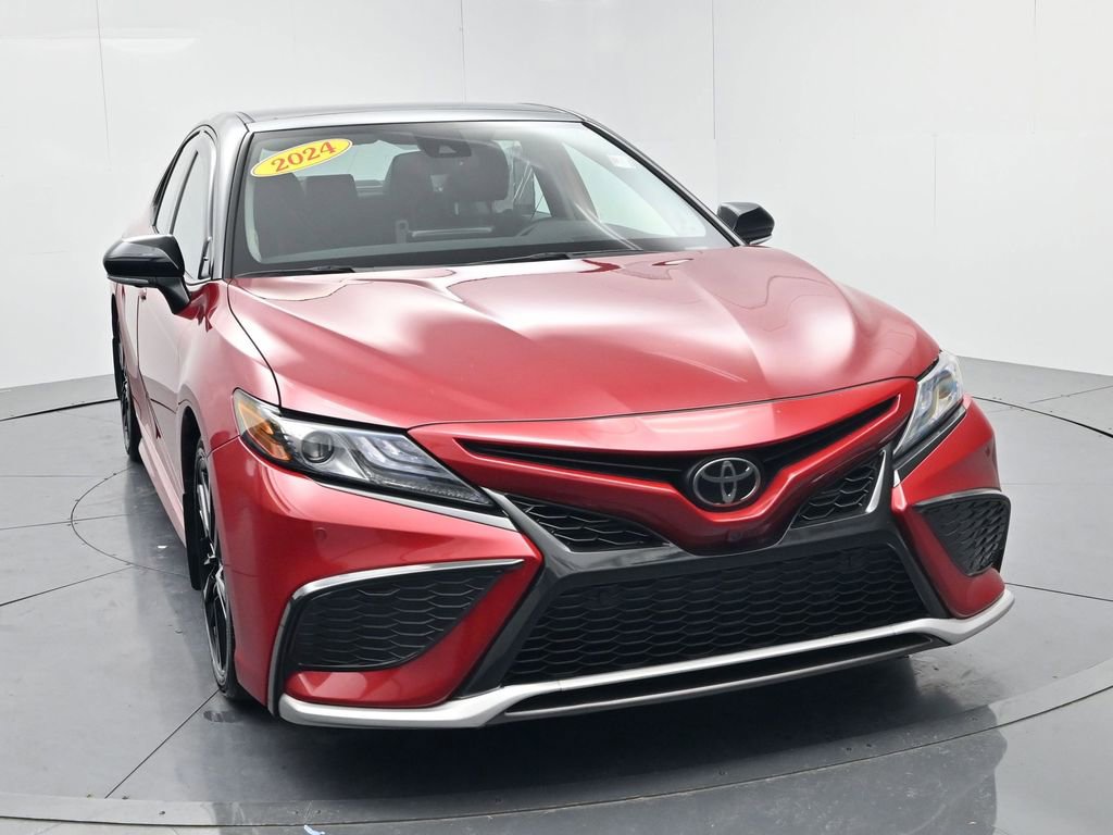 Used 2024 Toyota Camry XSE w/ Navigation Package image 2