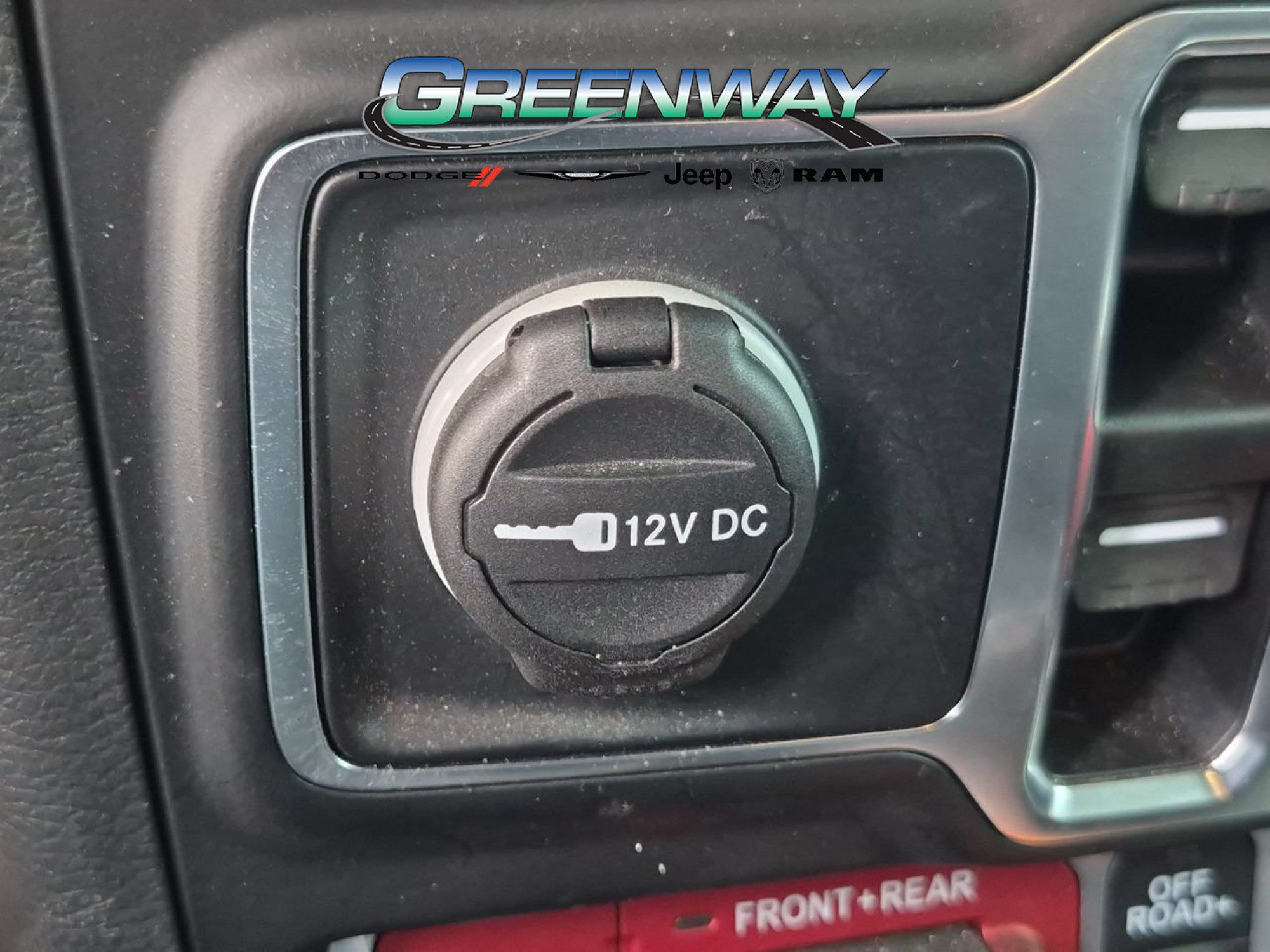 Used 2023 Jeep Gladiator Rubicon w/ LED Lighting Group AWD/4WD image 17