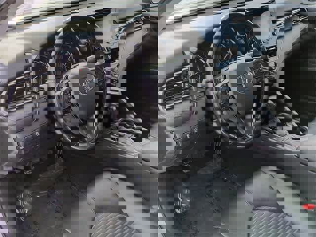 Used 2023 Toyota Camry SE image 10