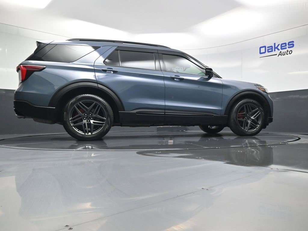 Used 2025 Ford Explorer ST w/ Sun And Sound Package image 50