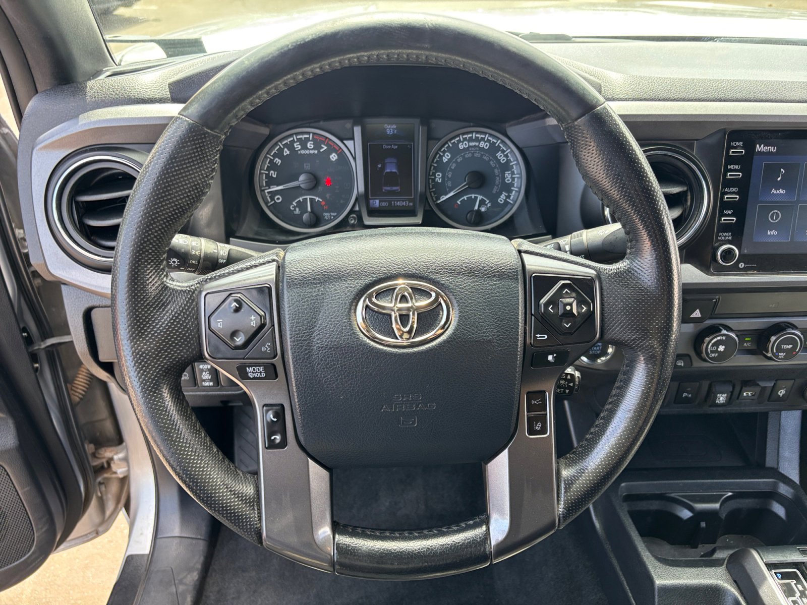 Used 2020 Toyota Tacoma TRD Off-Road w/ Technology Package image 8