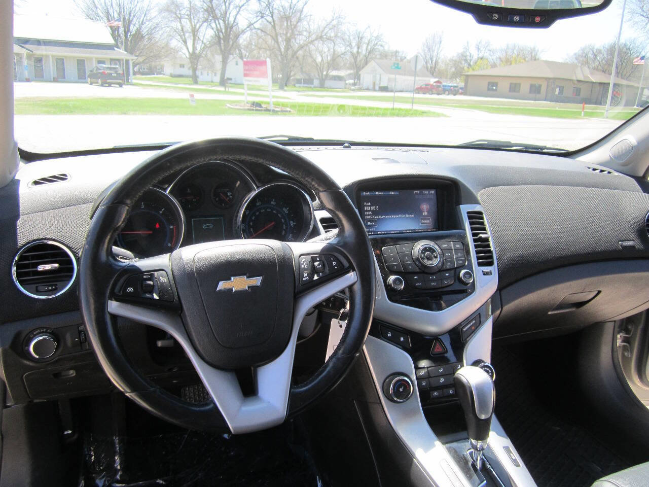 Used 2014 Chevrolet Cruze Diesel FWD image 10