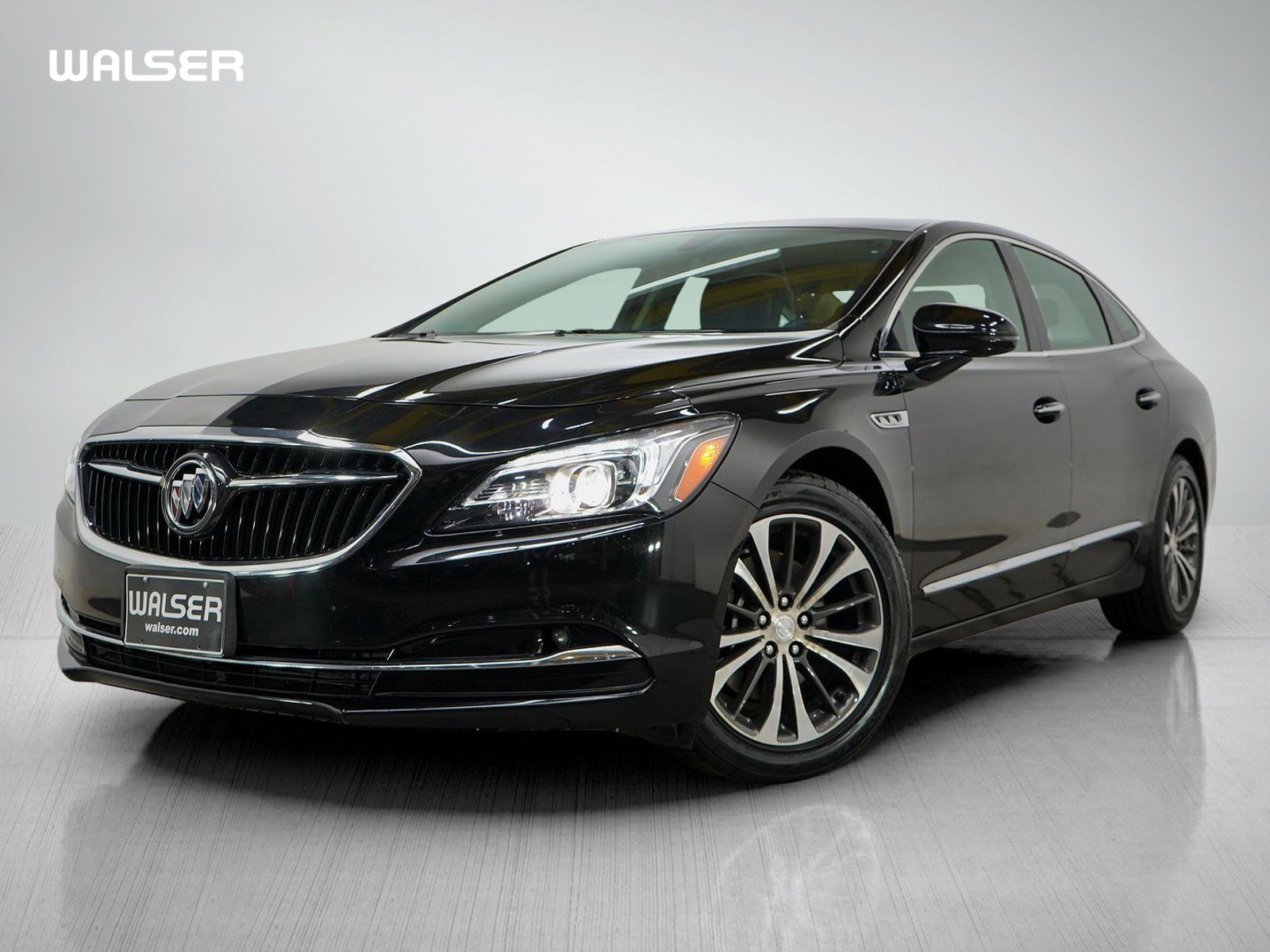 Used 2017 Buick LaCrosse Essence