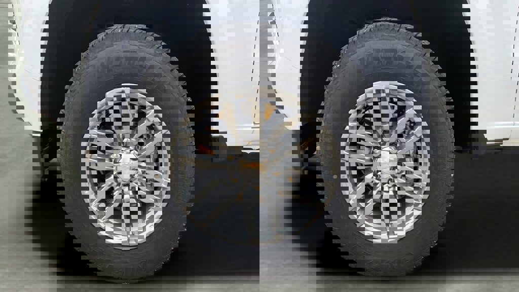 Used 2025 Chevrolet Colorado LT w/ LT Convenience Package image 14