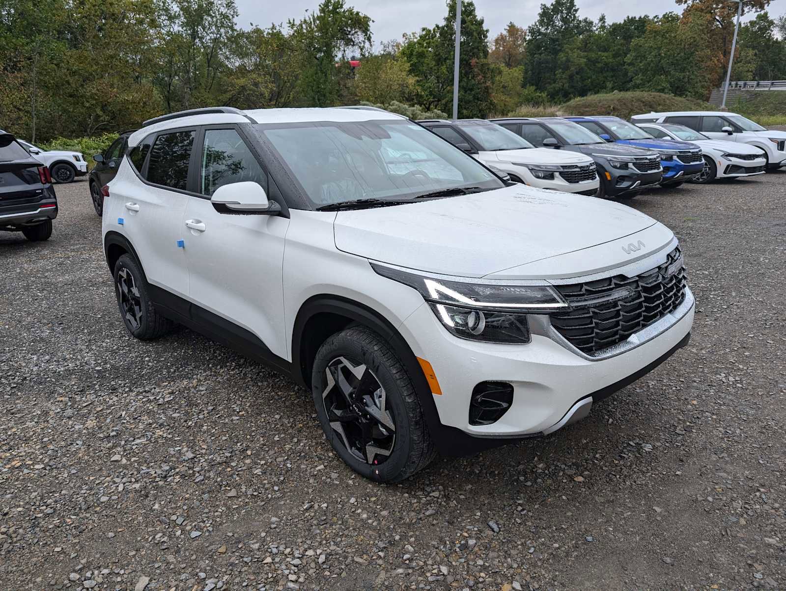 New 2026 Kia Seltos S image 4