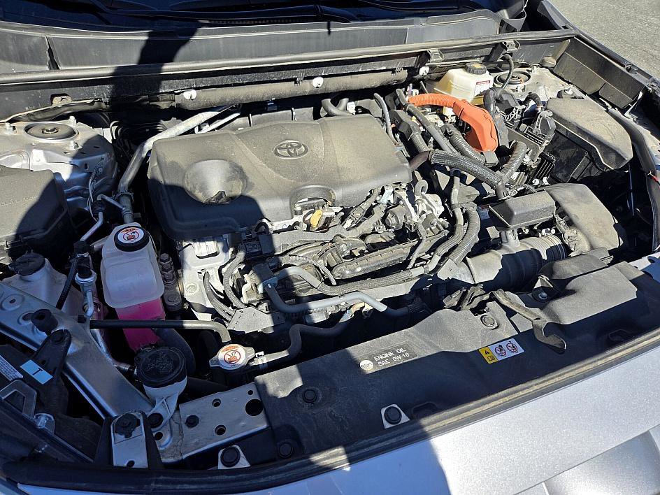 Used 2024 Toyota RAV4 XLE image 18