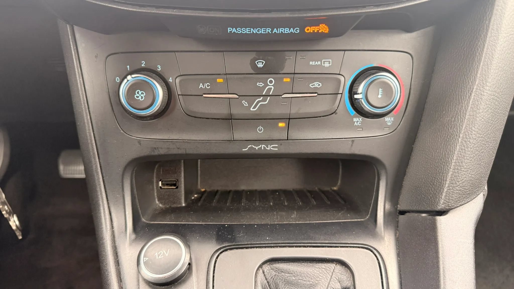 Used 2016 Ford Focus SE FWD image 24