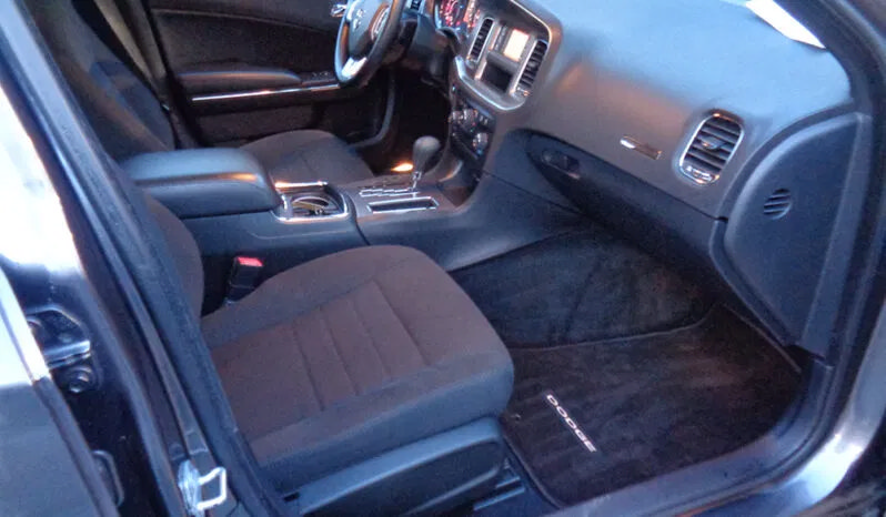 Used 2014 Dodge Charger SE w/ Sport Appearance Group RWD image 9