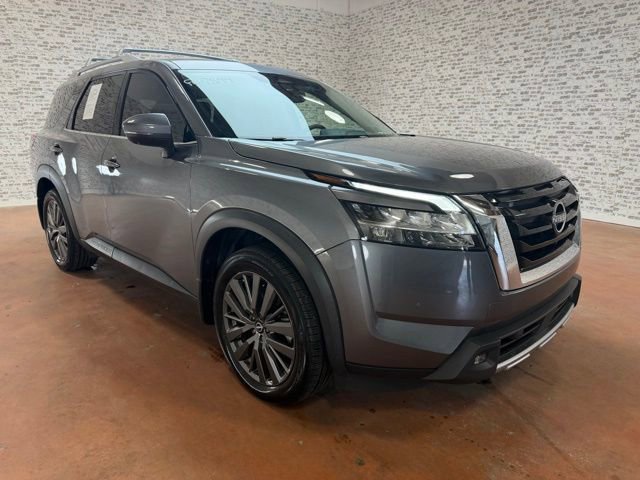 Used 2022 Nissan Pathfinder SL w/ SL Premium Package image 7