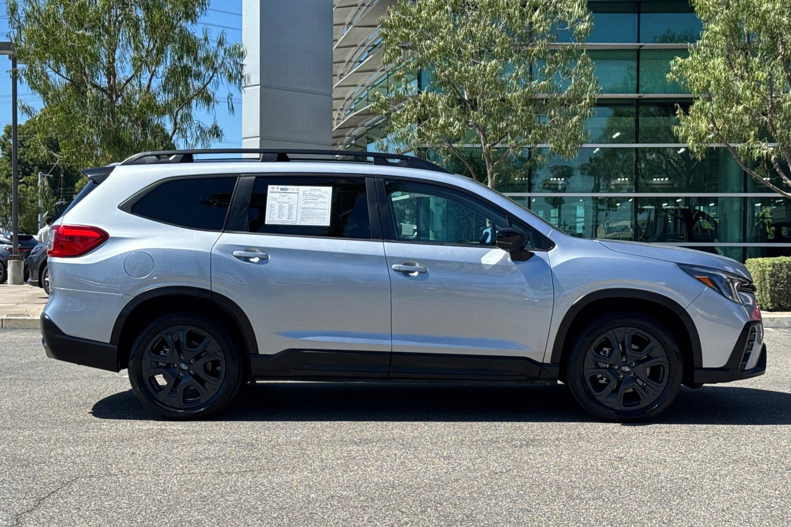 Used 2024 Subaru Ascent Onyx Edition AWD/4WD image 3