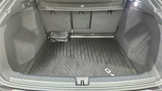 Used 2025 Audi Q4 e-tron Premium w/ Convenience Package image 15