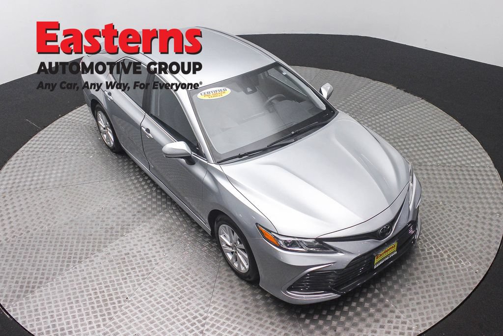Used 2023 Toyota Camry LE FWD image 5