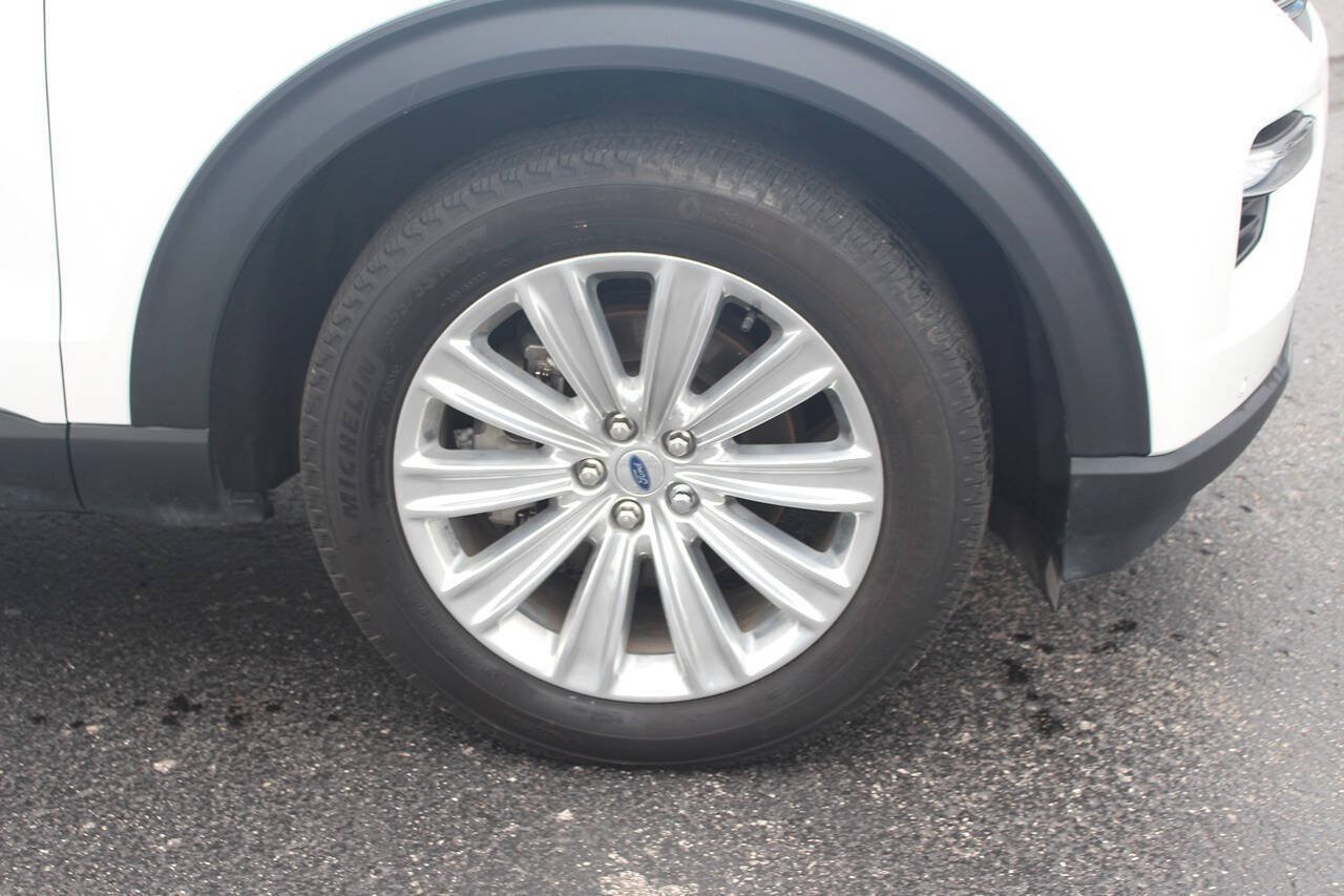 Used 2024 Ford Explorer Limited w/ Limited Technology Package AWD/4WD image 8