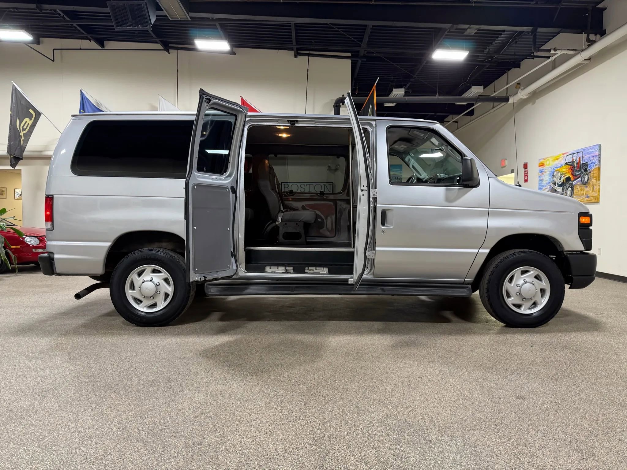 Used 2014 Ford E-250 and Econoline 250 w/ Power Group image 21