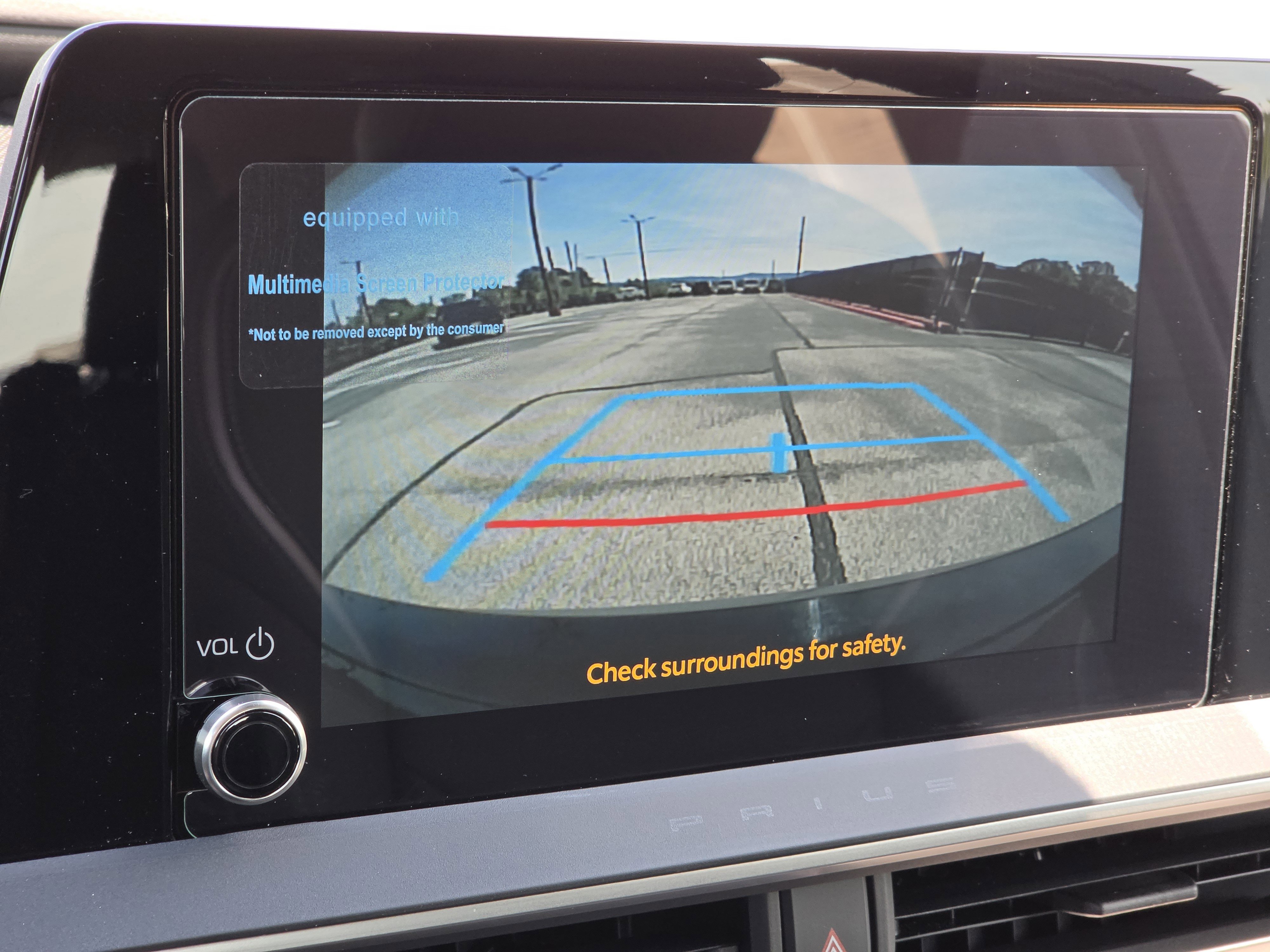 Used 2025 Toyota Prius XLE FWD image 21