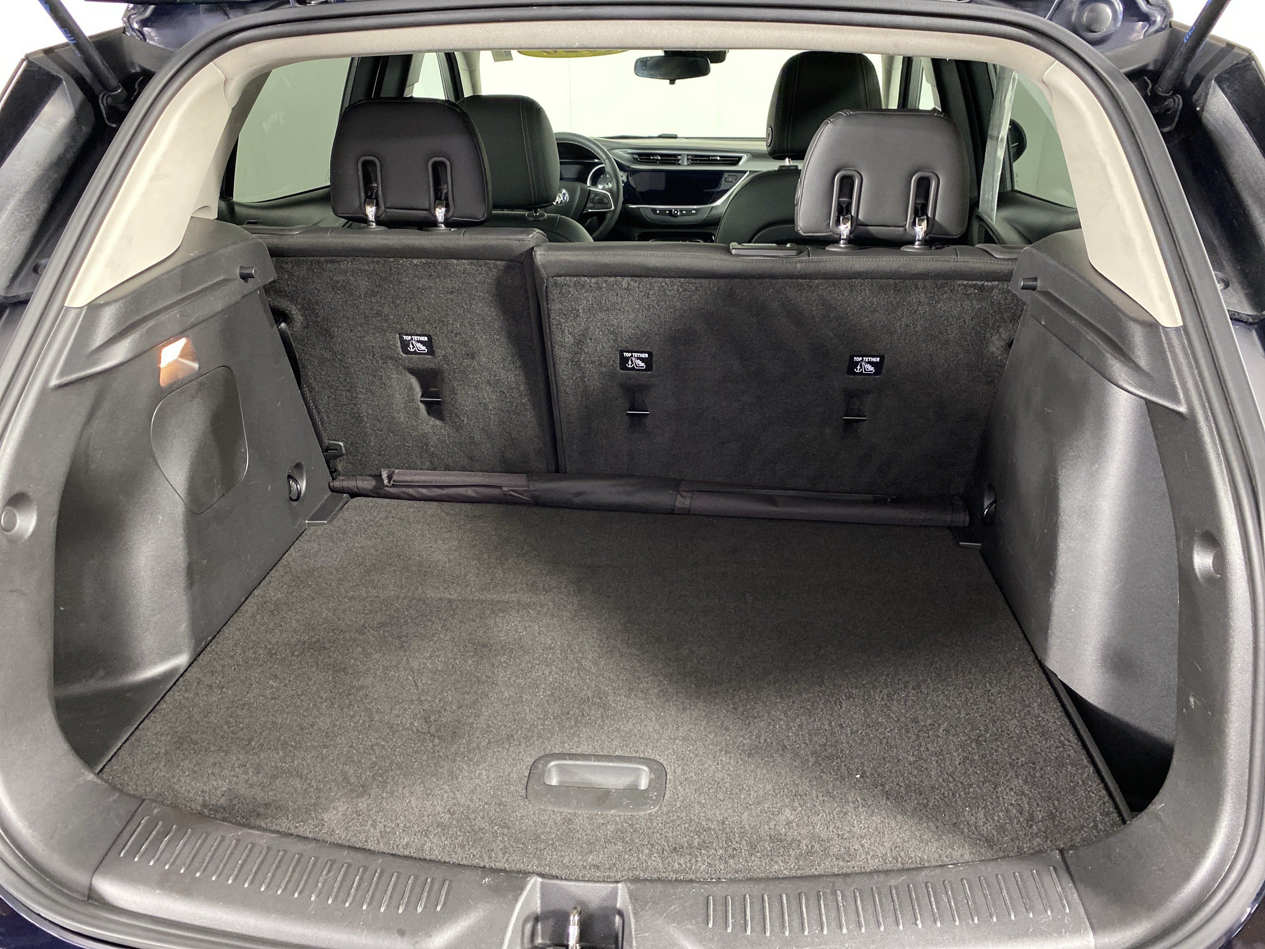 Used 2020 Buick Encore GX Preferred w/ Cold Weather Comfort Package FWD image 32