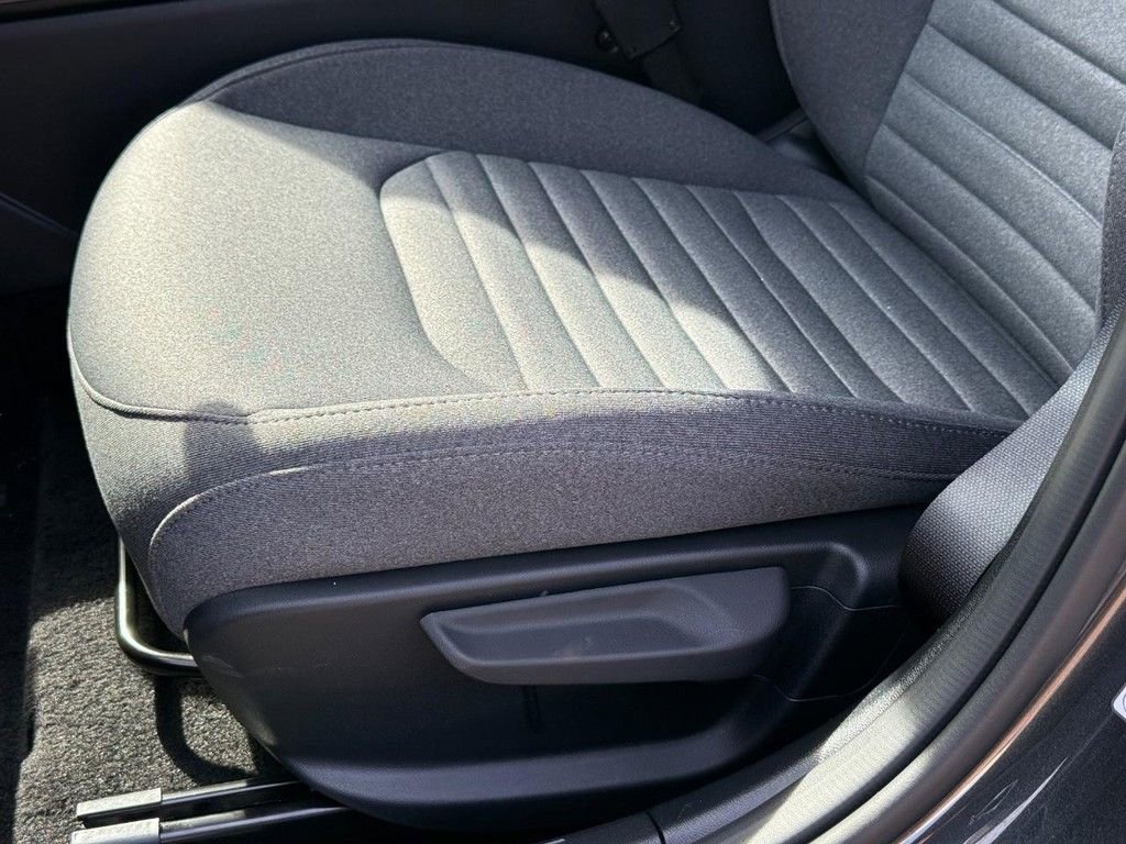 New 2025 Kia K4 GT-Line Turbo FWD image 19