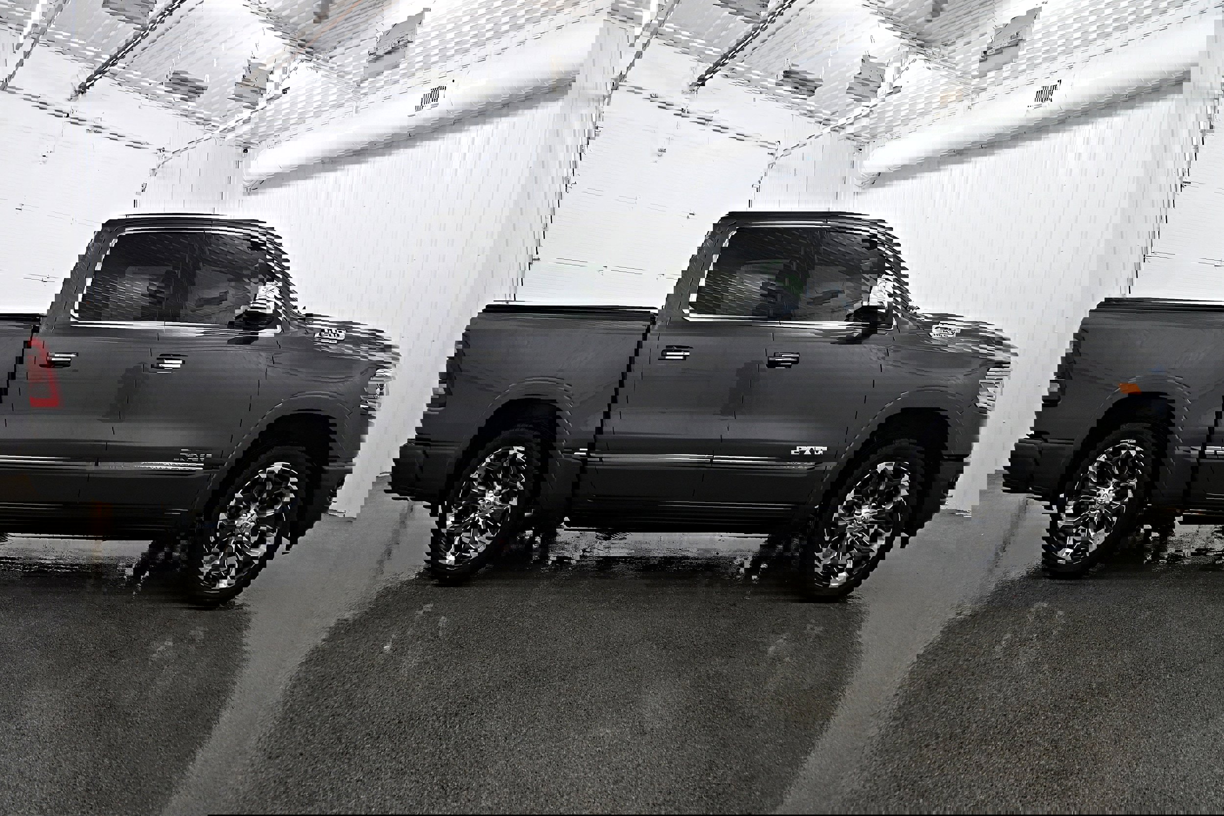 Used 2019 RAM 1500 Limited w/ Advanced Safety Group image 35