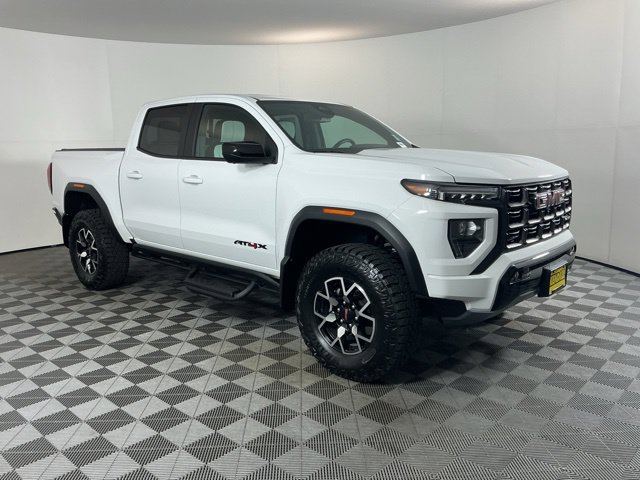 Used 2023 GMC Canyon AT4X AWD/4WD image 3