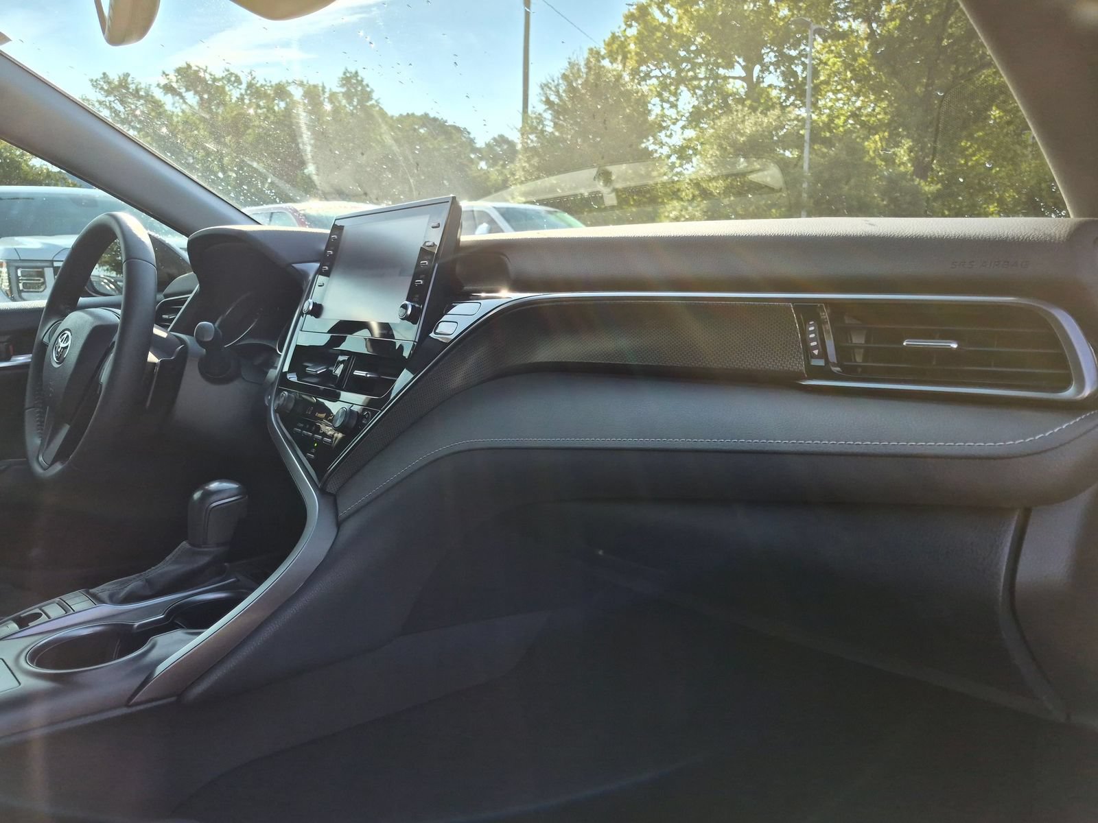Used 2022 Toyota Camry XSE FWD image 38