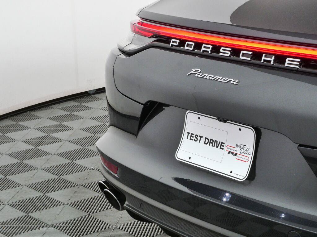 Certified 2023 Porsche Panamera image 37