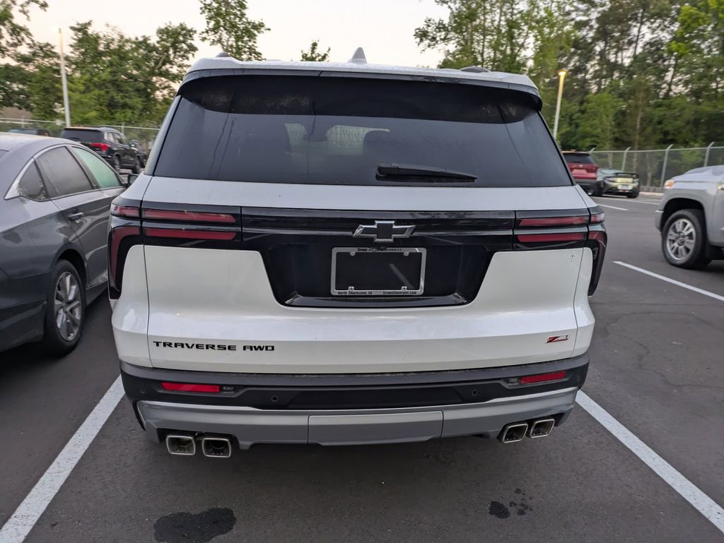 Used 2024 Chevrolet Traverse Z71 w/ LPO, Floor Liner Package image 5