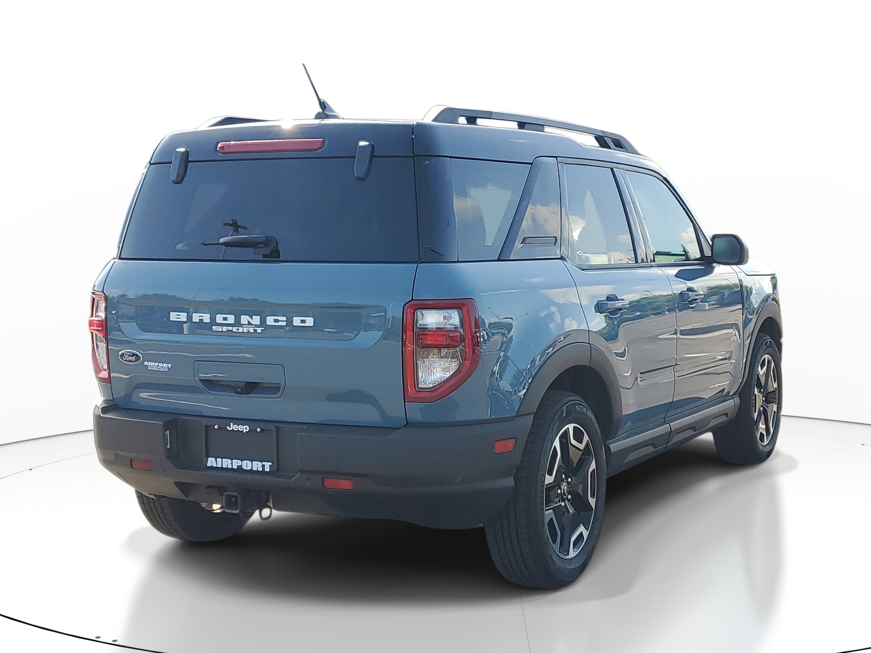 Used 2022 Ford Bronco Sport Outer Banks w/ Tech Package image 5