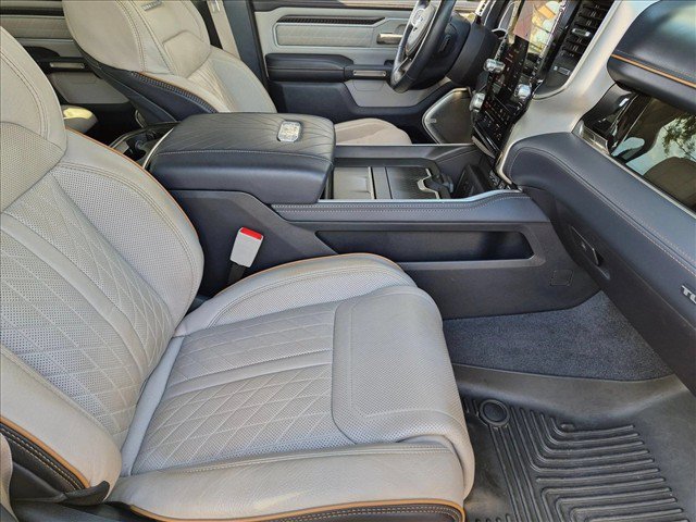 Used 2025 RAM 1500 Tungsten AWD/4WD image 18