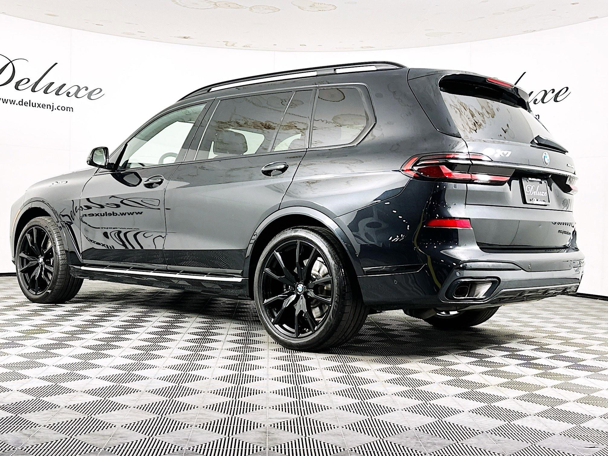 Used 2024 BMW X7 xDrive40i w/ M Sport Package image 4