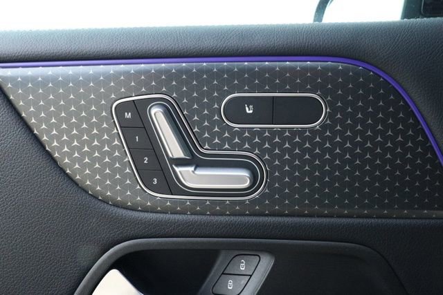 Certified 2024 Mercedes-Benz GLB 250 image 27