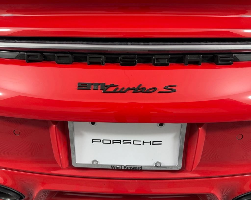 Certified 2025 Porsche 911 Turbo AWD/4WD image 17