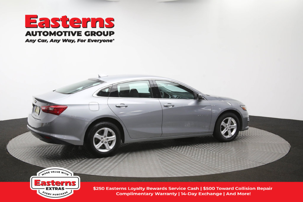 Used 2023 Chevrolet Malibu LT FWD image 43