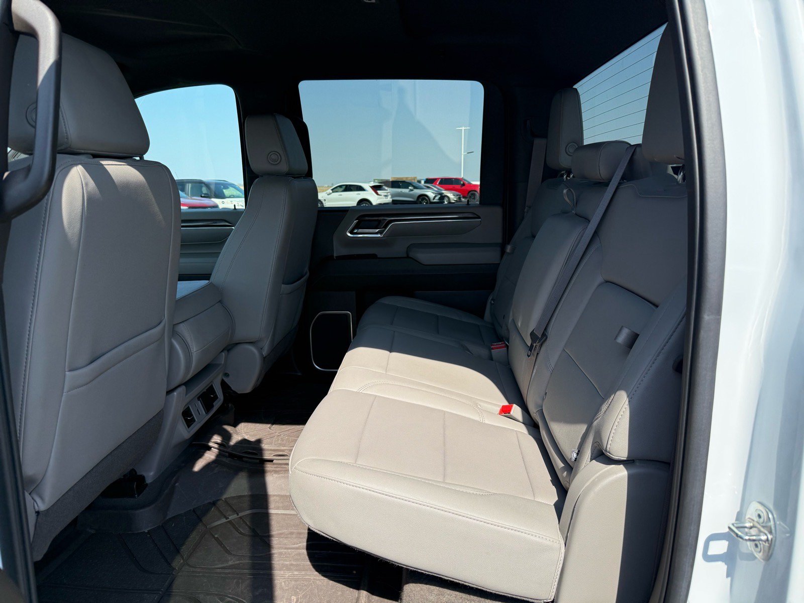 Used 2024 Chevrolet Silverado 2500 LTZ AWD/4WD image 14