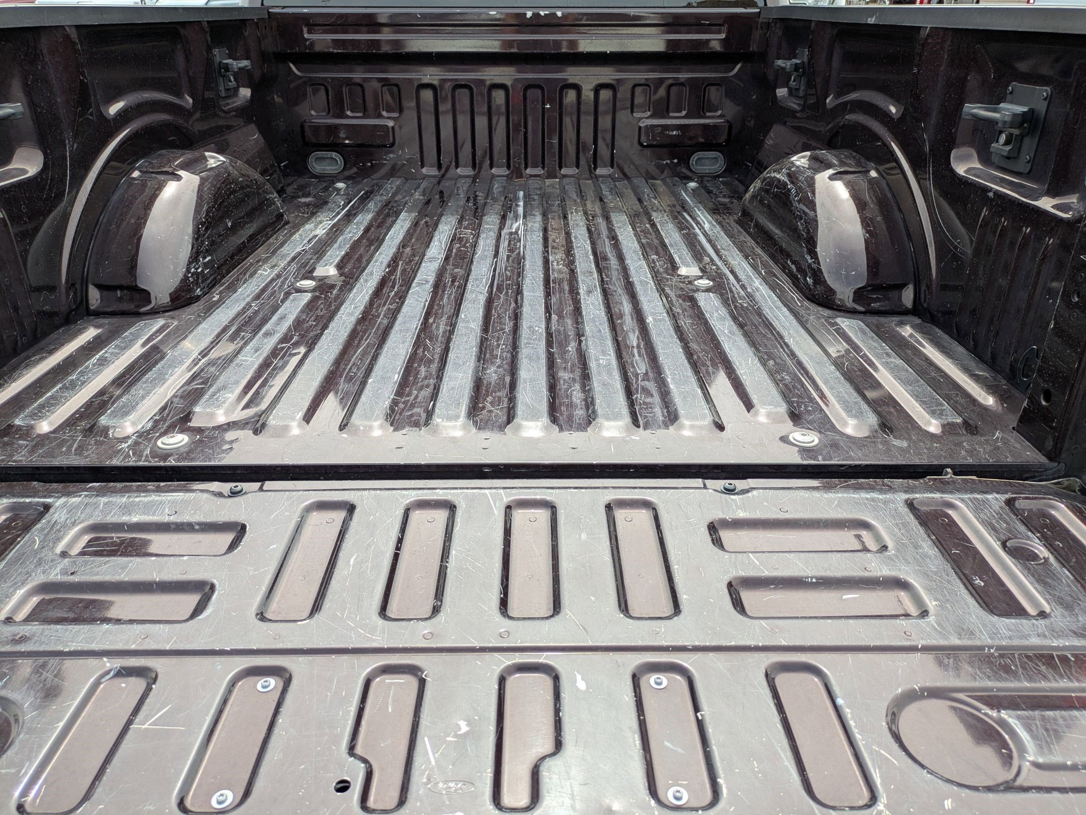 Used 2018 Ford F150 Lariat w/ Equipment Group 502A Luxury image 29