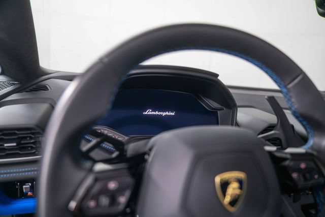 Used 2023 Lamborghini Huracan EVO RWD image 19