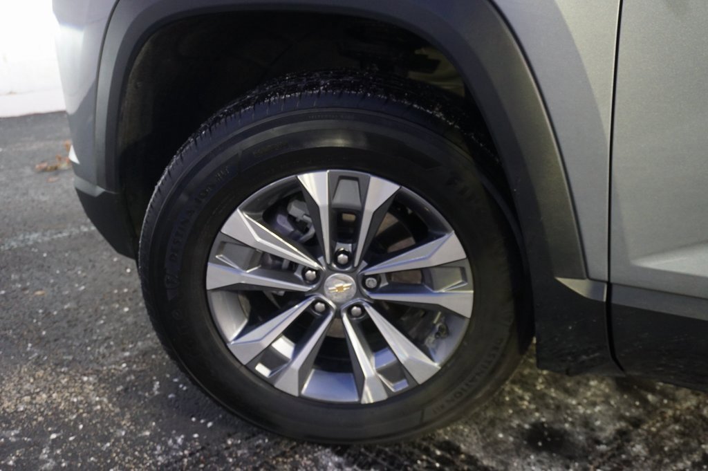 Certified 2025 Chevrolet Equinox LT w/ Safety and Technology Package image 29