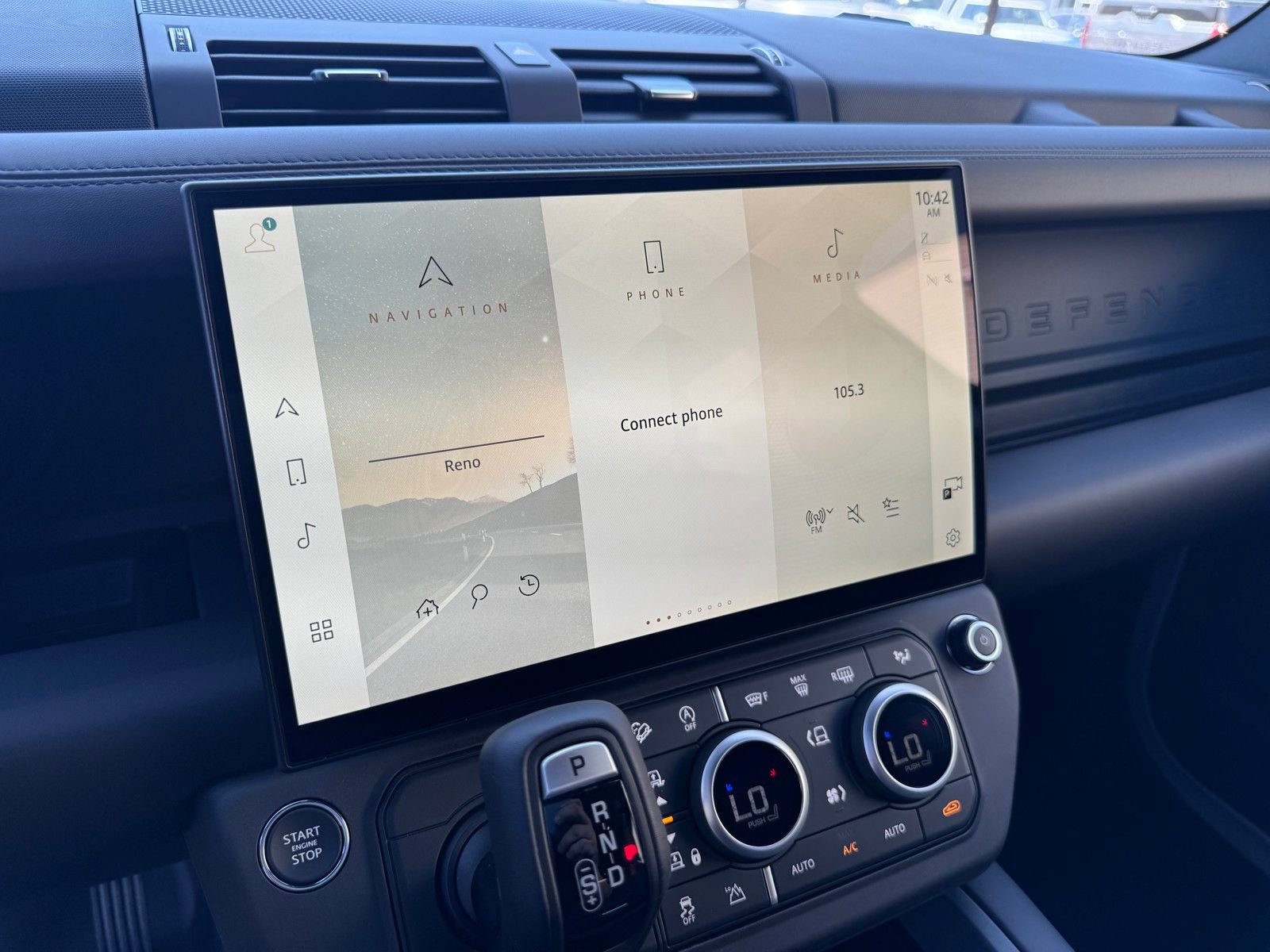 New 2026 Land Rover Defender 130 X-Dynamic SE AWD/4WD image 25