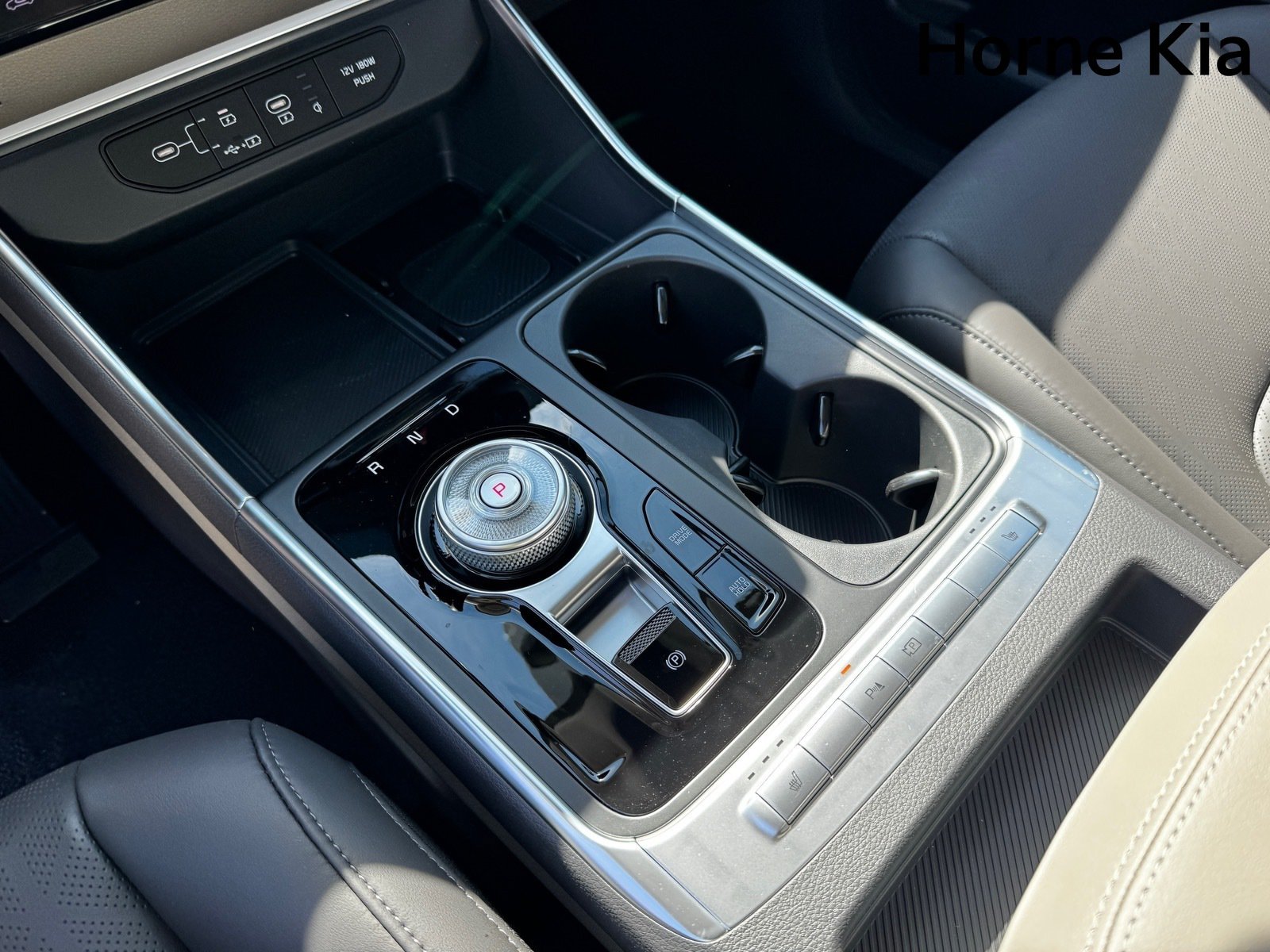 New 2026 Kia Carnival EX FWD image 16