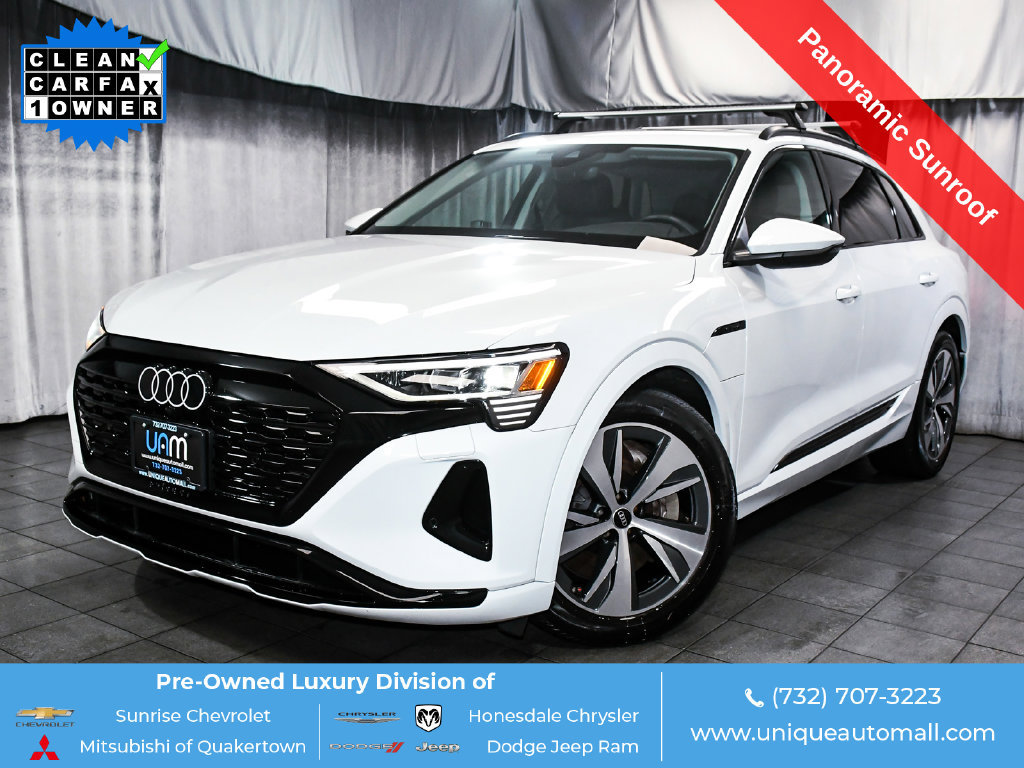 Used 2024 Audi Q8 e-tron Premium AWD/4WD image 1