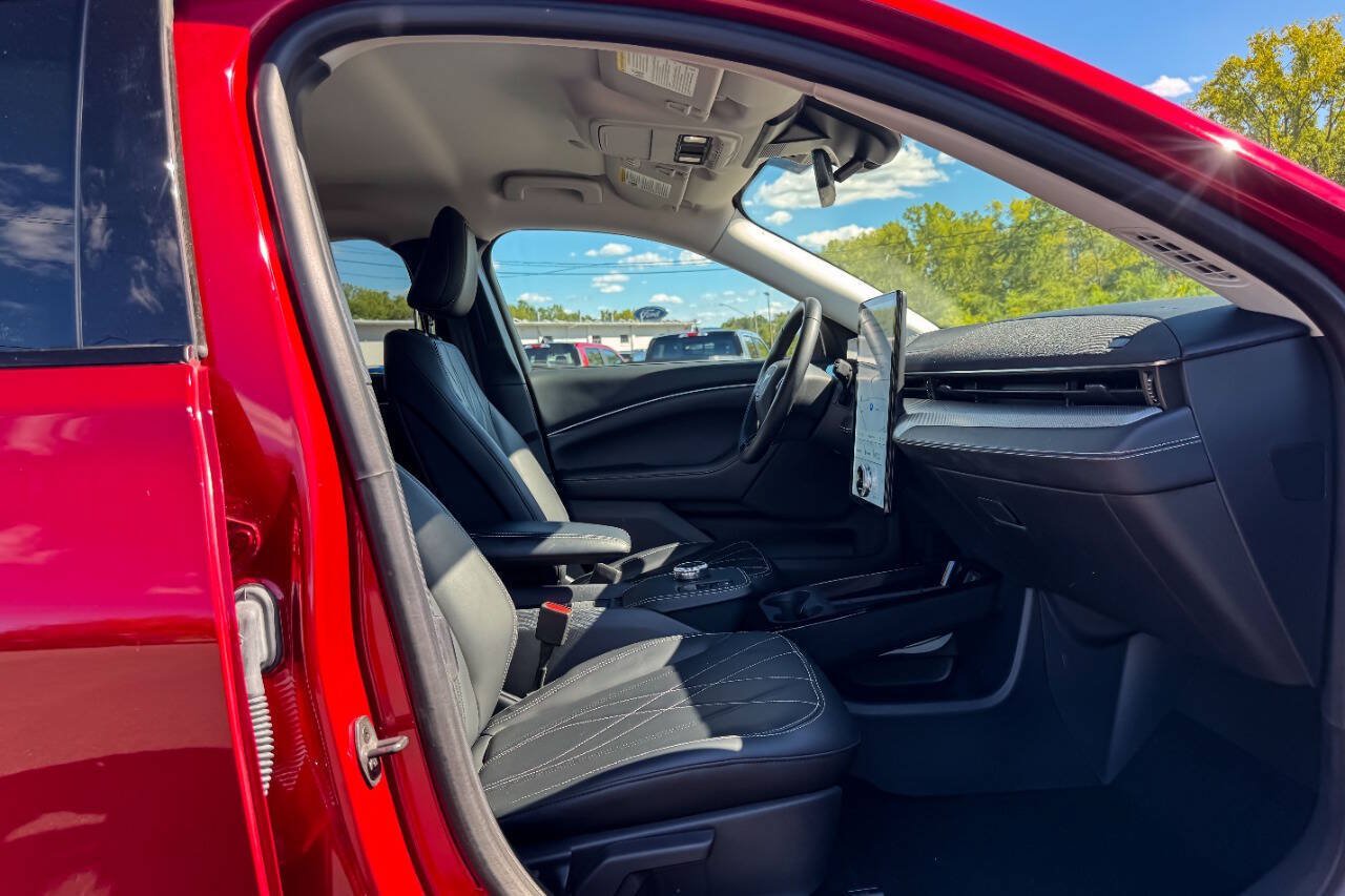 Used 2021 Ford Mustang Mach-E Select w/ Comfort/Technology Package AWD/4WD image 13